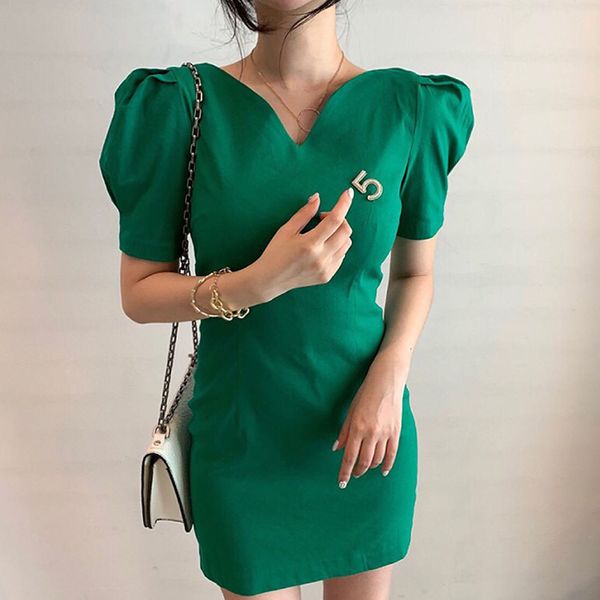 women chic brooch decoration a-line dress v-neck short puff sleeve loose fit fashion spring summer 2f0325 210510, Black;gray
women chic brooch decoration a-line dress v-neck short puff sleeve loose fit fashion spring summer 2f0325 210510, Black;gray