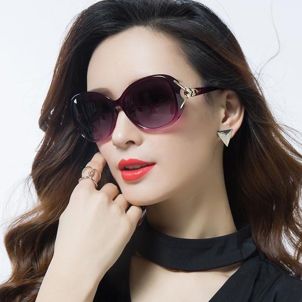polarized sunglasses ladies round face uv protection glasses fashion trendy shadow for women oculos, White;black
polarized sunglasses ladies round face uv protection glasses fashion trendy shadow for women oculos, White;black