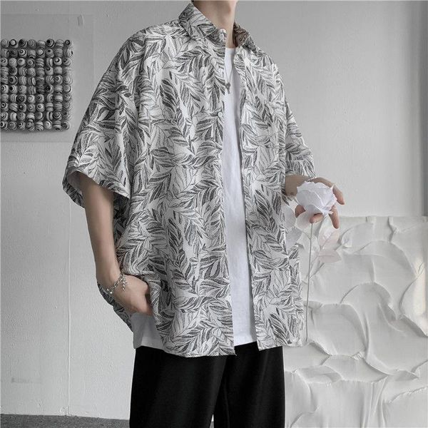 men's casual shirts retro printed floral men short sleeve outerwear loose trendy thin streetwear half-sleeved shirt spring summer, White;black
men's casual shirts retro printed floral men short sleeve outerwear loose trendy thin streetwear half-sleeved shirt spring summer, White;black