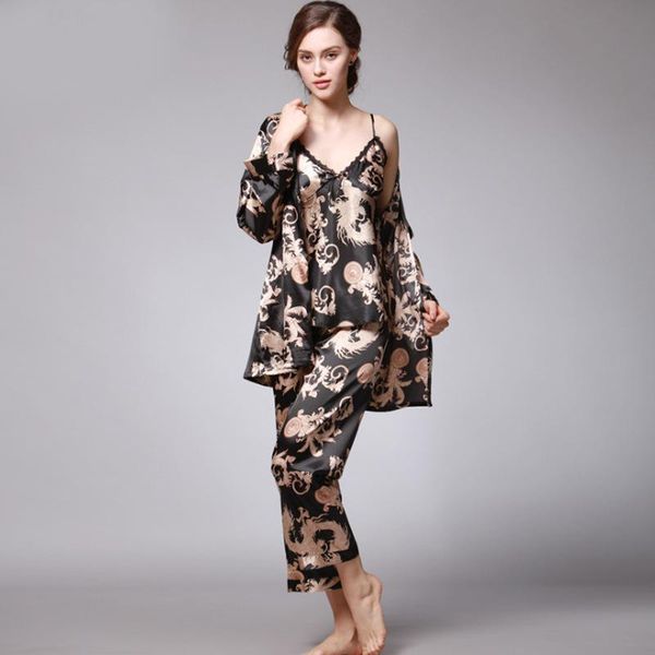 genuine light luxury silk pajamas women's spring and summer dragon robe printed ice home wear three piece suit towel
genuine light luxury silk pajamas women's spring and summer dragon robe printed ice home wear three piece suit towel