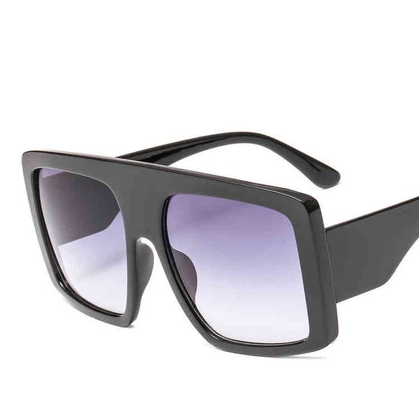 square frame trendy big frame shad glass mens thick frame oversized flat sunglass, White;black
square frame trendy big frame shad glass mens thick frame oversized flat sunglass, White;black