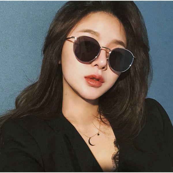 fashion trend retro round anti-ultraviolet polarized sunglasses for men and women driving beach street shooting multi-color optional frame, White;black
fashion trend retro round anti-ultraviolet polarized sunglasses for men and women driving beach street shooting multi-color optional frame, White;black