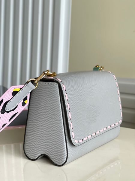 designer fashion ladies bag 2021 small handbag exquisite workmanship trend casual shoulder bag
designer fashion ladies bag 2021 small handbag exquisite workmanship trend casual shoulder bag