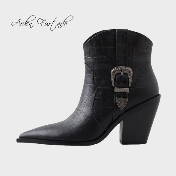 boots arden furtado 2021 fashion winter pointed toe genuine leather women's slip on buckle chunky heels ankle 41 42, Black
boots arden furtado 2021 fashion winter pointed toe genuine leather women's slip on buckle chunky heels ankle 41 42, Black
