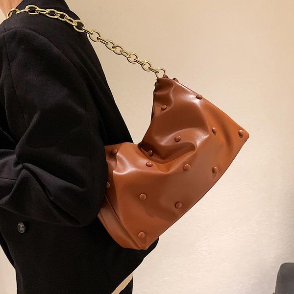 evening bags niche design fall/winter retro bag 2021 female ins messenger chain shoulder underarm square width: 30cm
evening bags niche design fall/winter retro bag 2021 female ins messenger chain shoulder underarm square width: 30cm