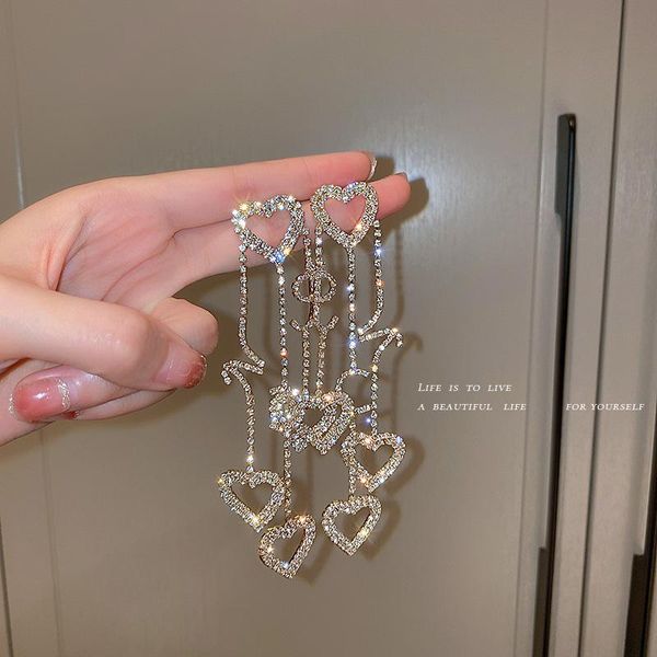 stud love earrings long pendant korea fashion trendy personality exquisite design for women jewelry wholesale, Golden;silver
stud love earrings long pendant korea fashion trendy personality exquisite design for women jewelry wholesale, Golden;silver