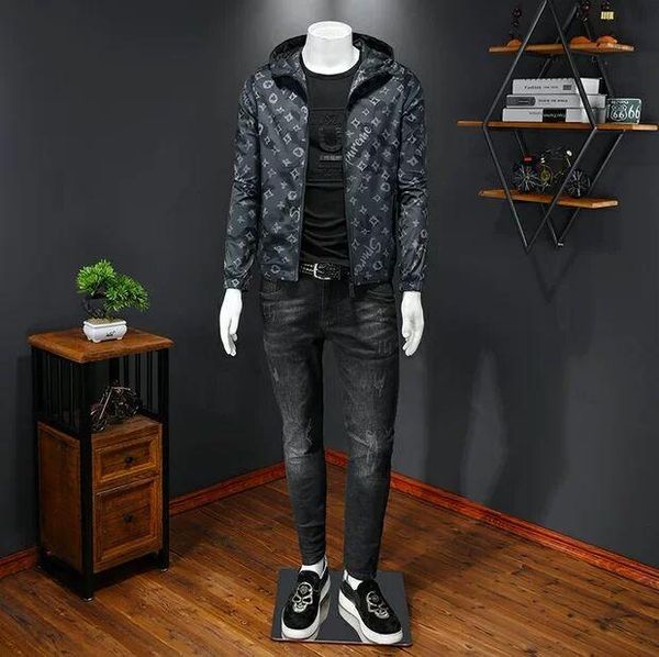 pure logo printing personality letters casual cool men's hooded jacket coat, coat jackets, Black;brown
pure logo printing personality letters casual cool men's hooded jacket coat, coat jackets, Black;brown