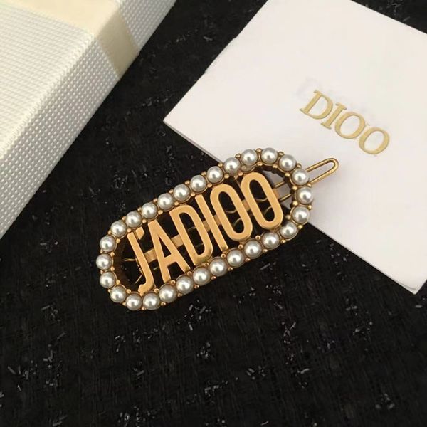 70% off family letter pearl rhinestone hairpin net red ins same side clip brass material, Golden;silver
70% off family letter pearl rhinestone hairpin net red ins same side clip brass material, Golden;silver
