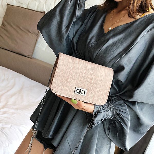 chain ladies messenger bag large-capacity shoulder bag fashion handbags ladies shopping mobile phone bag discount
chain ladies messenger bag large-capacity shoulder bag fashion handbags ladies shopping mobile phone bag discount