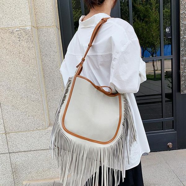 evening bags fashion fringed shoulder for women bucket bag designer armpit luxury crossbody autumn handbag satchel
evening bags fashion fringed shoulder for women bucket bag designer armpit luxury crossbody autumn handbag satchel