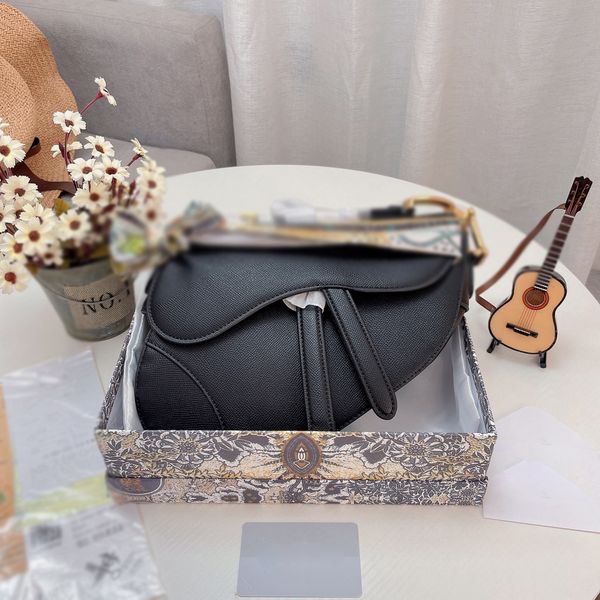 with box matte saddle bags women luxurys designers 2021 genuine leather messenger bag silk scarf fashion sling shoulder purses
with box matte saddle bags women luxurys designers 2021 genuine leather messenger bag silk scarf fashion sling shoulder purses