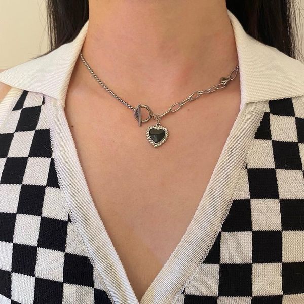 pendant necklaces vintage metal silver color black love heart choker clavicle chain simple necklace for women aesthetic jewelry winter
pendant necklaces vintage metal silver color black love heart choker clavicle chain simple necklace for women aesthetic jewelry winter