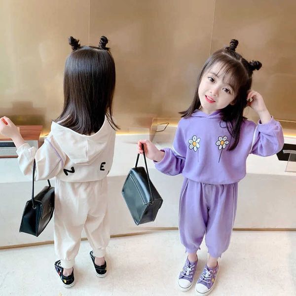 spring cute kids girls loose casual sports clothes set children fashion long sleeve sweatshirts 2pcs suits clothing 210615, White
spring cute kids girls loose casual sports clothes set children fashion long sleeve sweatshirts 2pcs suits clothing 210615, White