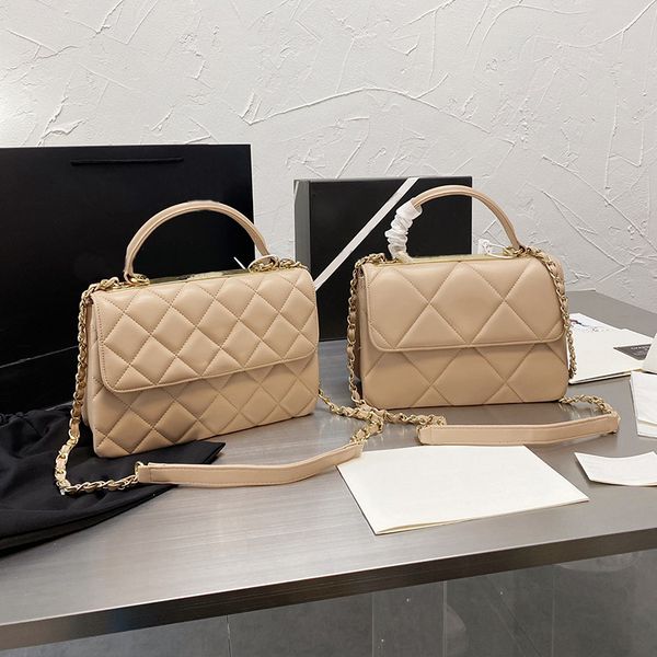 women luxurys designers bags 2021 one-shoulder handbags shoulder cross-body carry-on woven leather straps hardware logo iconic diamond patte
women luxurys designers bags 2021 one-shoulder handbags shoulder cross-body carry-on woven leather straps hardware logo iconic diamond patte