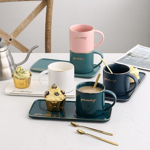 330ml european ceramic coffee cup and saucer with spoon couple mug british home afternoon flower breakfast milk mugs
330ml european ceramic coffee cup and saucer with spoon couple mug british home afternoon flower breakfast milk mugs