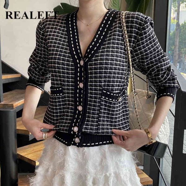autumn winter vintage plaid women's cardigans korean style knitted single breasted loose chic sweaters female 210428, White
autumn winter vintage plaid women's cardigans korean style knitted single breasted loose chic sweaters female 210428, White