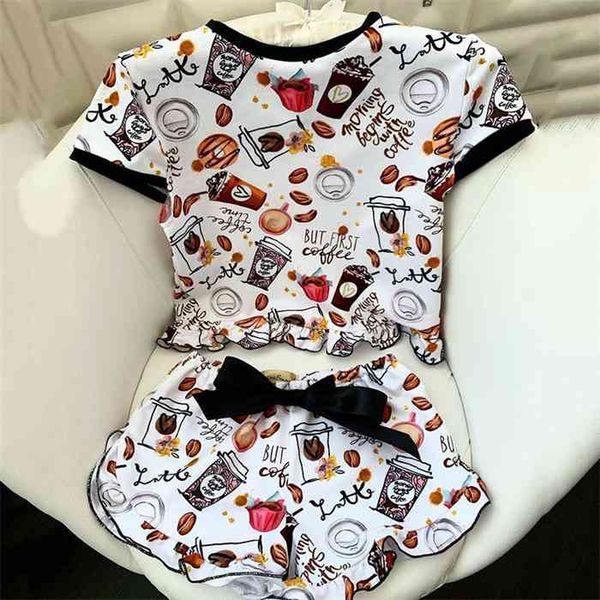 printed t shirt shorts women pajamas o neck elastic waist bow ruffle hem female sets 2021 summer fashion ladies home clothes, Black;red
printed t shirt shorts women pajamas o neck elastic waist bow ruffle hem female sets 2021 summer fashion ladies home clothes, Black;red