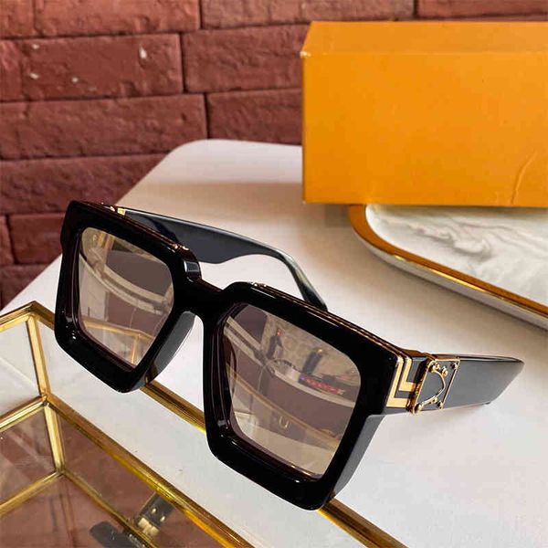 fashion classic sunglasses attitude gold frame square metal vintage style outdoor classical model 2hjd, White;black
fashion classic sunglasses attitude gold frame square metal vintage style outdoor classical model 2hjd, White;black
