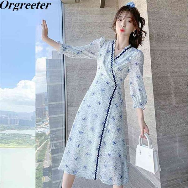 elegant floral printted mid dress female summer v-neck three-quarter sleeves lace trim print women 210602, White
elegant floral printted mid dress female summer v-neck three-quarter sleeves lace trim print women 210602, White