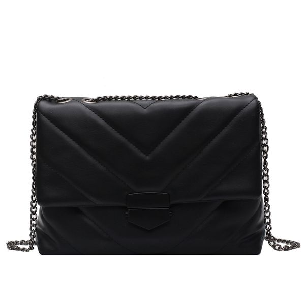 large capacity chain bag 2021 new messenger women's bag autumn and winter popular commuter armpit bag
large capacity chain bag 2021 new messenger women's bag autumn and winter popular commuter armpit bag