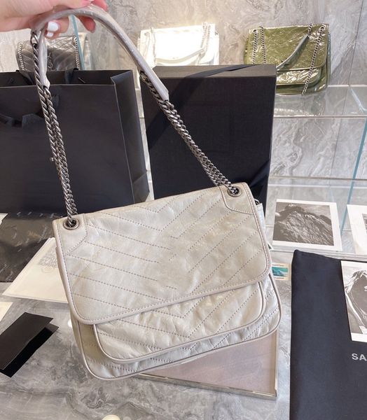 designer shoulder bags cowhide women big messenger bag lady handbags fashion casual letter handbag size 32x23cm fashionbag_s
designer shoulder bags cowhide women big messenger bag lady handbags fashion casual letter handbag size 32x23cm fashionbag_s