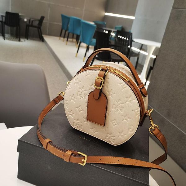 evening bags vintage geometric embossing circular for women luxury designer brand ladies split leather dating handbags sac luxe
evening bags vintage geometric embossing circular for women luxury designer brand ladies split leather dating handbags sac luxe
