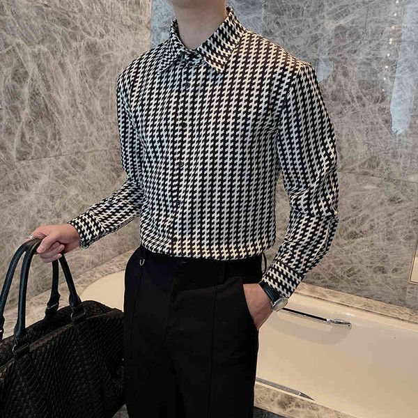 men's casual shirts alta qualidade primavera novo simples manga longa listrado camisas para roupas masculinas night club/baile de forma, White;black
men's casual shirts alta qualidade primavera novo simples manga longa listrado camisas para roupas masculinas night club/baile de forma, White;black