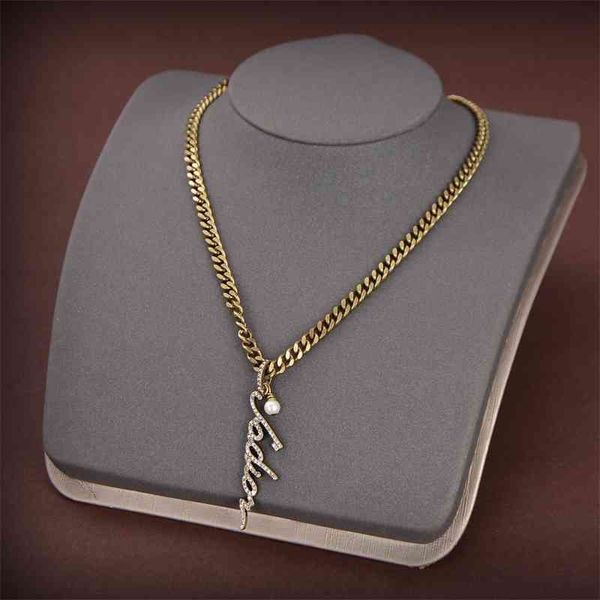 70% off outlet online family 2021 new diamond letter necklace for women, Black