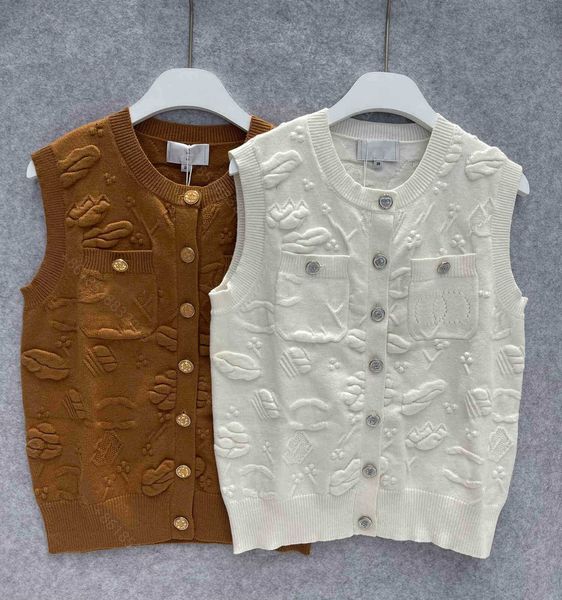 wool knit cc cardigan vest women stripes cchen brand three-dimensional embossed high-end knitting sweaters vests sleeveless shirt fashion, White;black
wool knit cc cardigan vest women stripes cchen brand three-dimensional embossed high-end knitting sweaters vests sleeveless shirt fashion, White;black