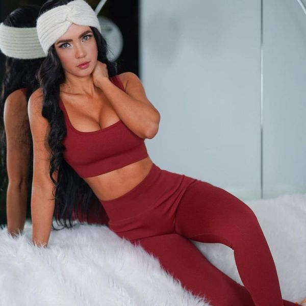 bra shorts two-piece yoga workout clothes set women's sportswear sports gym fitness outfit
bra shorts two-piece yoga workout clothes set women's sportswear sports gym fitness outfit