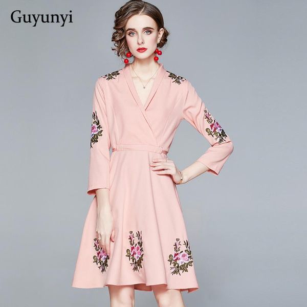 casual dresses high-end elegant party dress 2022 spring floral embroidery v-neck high waist tie european french style vintage women, Black;gray
casual dresses high-end elegant party dress 2022 spring floral embroidery v-neck high waist tie european french style vintage women, Black;gray