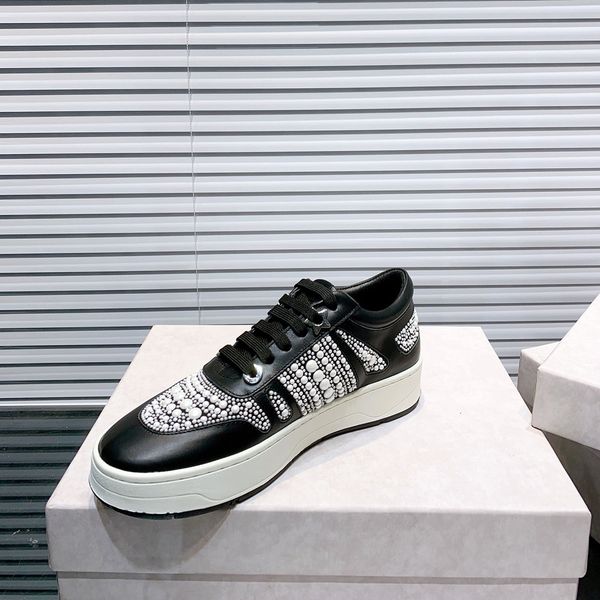 2022 pearl casual running shoes for women sneaker luxury brand designer lace up trainers genuine leather spring runway chic model leisure th
2022 pearl casual running shoes for women sneaker luxury brand designer lace up trainers genuine leather spring runway chic model leisure th