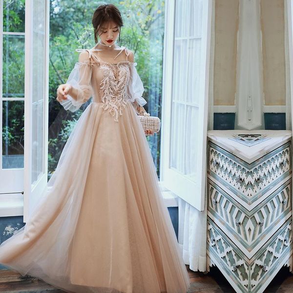 ethnic clothing luxury 2021 woman elegant french spaghetti strap a-line party gown long tulle formal evening dresses, Red
ethnic clothing luxury 2021 woman elegant french spaghetti strap a-line party gown long tulle formal evening dresses, Red