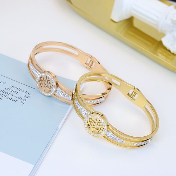 bangles bracelet shell independent packaging, can not be french inlaid gold women's micro stainless steel geometric, Black
bangles bracelet shell independent packaging, can not be french inlaid gold women's micro stainless steel geometric, Black