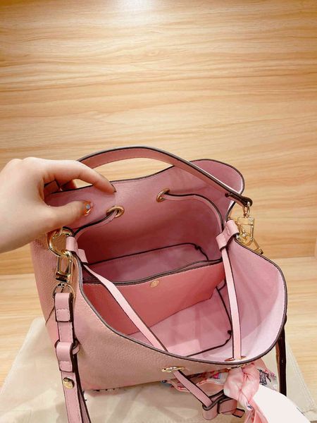 bucket woman shoulder bag female handbag fashion bags luxurys sac urban style 2021
bucket woman shoulder bag female handbag fashion bags luxurys sac urban style 2021