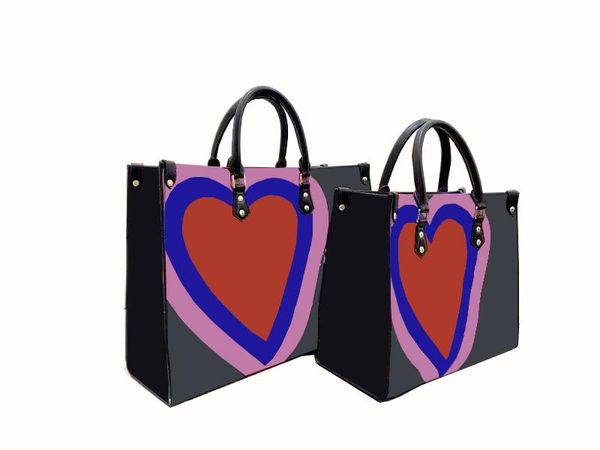 2021 high-end luxury fashion bag heart-shaped pattern letter flower brand two-size white black large-capacity leather handbag artistic leisu
2021 high-end luxury fashion bag heart-shaped pattern letter flower brand two-size white black large-capacity leather handbag artistic leisu