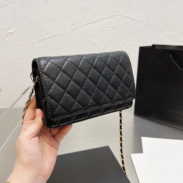 2022 french big name classic shoulder bags designer woman genuine leather mandarin duck buckle flip cover chain luxurious fashion bag famous
2022 french big name classic shoulder bags designer woman genuine leather mandarin duck buckle flip cover chain luxurious fashion bag famous