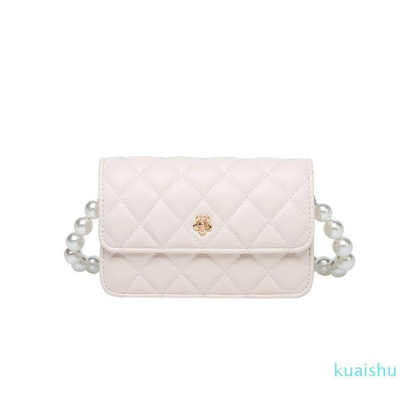 messenger bag with senior sense pearl chain summer fashion
messenger bag with senior sense pearl chain summer fashion