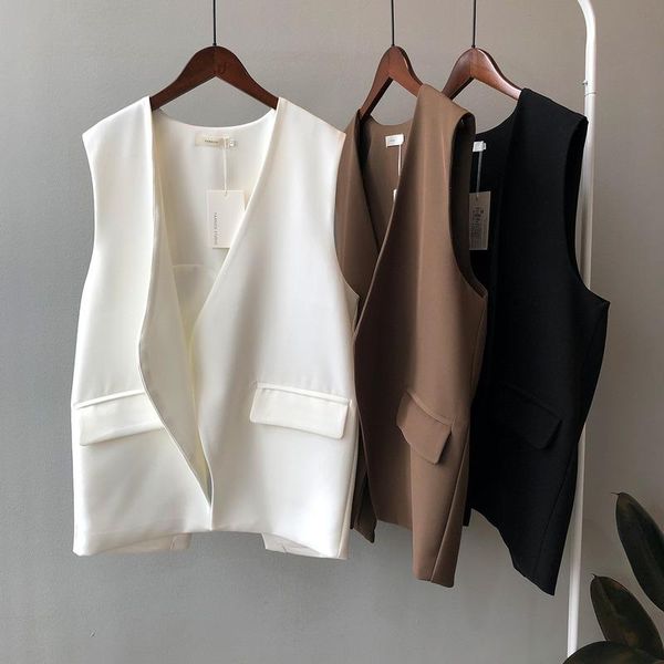 women's vests korean chic office lady all-match v-neck back split design waistcoat 2021 autumn women fashion elegant sleeveless, Black;white
women's vests korean chic office lady all-match v-neck back split design waistcoat 2021 autumn women fashion elegant sleeveless, Black;white