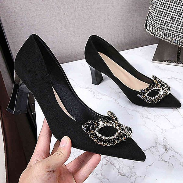 sandals sapatos de marca luxo para mulher banquete festa escritório saltos preto signer ponta bombas 7.5cm tamanho 4- 6j4s, Black
sandals sapatos de marca luxo para mulher banquete festa escritório saltos preto signer ponta bombas 7.5cm tamanho 4- 6j4s, Black
