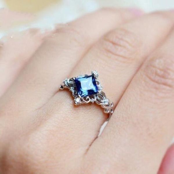 cluster rings fdlk created blue crystal ring princess crown engagement wedding silver color for women 2021, Golden;silver
cluster rings fdlk created blue crystal ring princess crown engagement wedding silver color for women 2021, Golden;silver