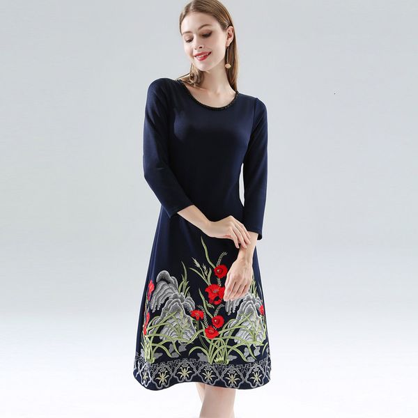 capris 1950s style 2021 autumn winter women exquisite embroidery flowers long sleeve dark blue female 4xl, Black;gray
capris 1950s style 2021 autumn winter women exquisite embroidery flowers long sleeve dark blue female 4xl, Black;gray