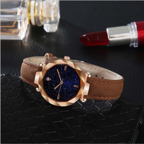 wristwatches simple and stylish luxurious starry dial convex mirror leather strap watch 5.17, Slivery;brown
wristwatches simple and stylish luxurious starry dial convex mirror leather strap watch 5.17, Slivery;brown