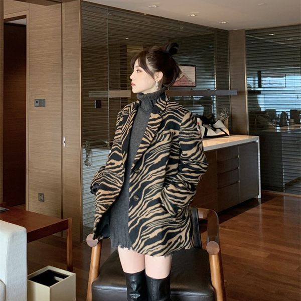 blazers winter fashion warm thick blazer brown zebra wool outerwear female, White;black
blazers winter fashion warm thick blazer brown zebra wool outerwear female, White;black