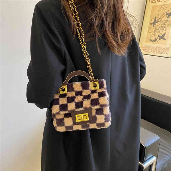 2021 korean printed chessboard check leopard lock chain wool bag portable one shoulder messenger tide, Black;red
2021 korean printed chessboard check leopard lock chain wool bag portable one shoulder messenger tide, Black;red