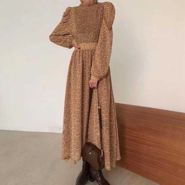 casual dresses vintage stand collar ruched sleeve a-line dress women floral print elastic waist female spring autumn femme bohemia, Black;gray
casual dresses vintage stand collar ruched sleeve a-line dress women floral print elastic waist female spring autumn femme bohemia, Black;gray
