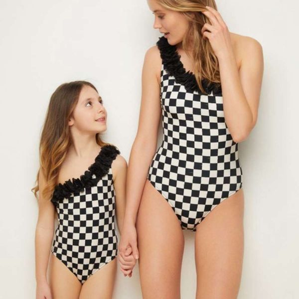 parent child swimsuit slim one shoulder triangle piece children's square swimsuit, Blue
parent child swimsuit slim one shoulder triangle piece children's square swimsuit, Blue