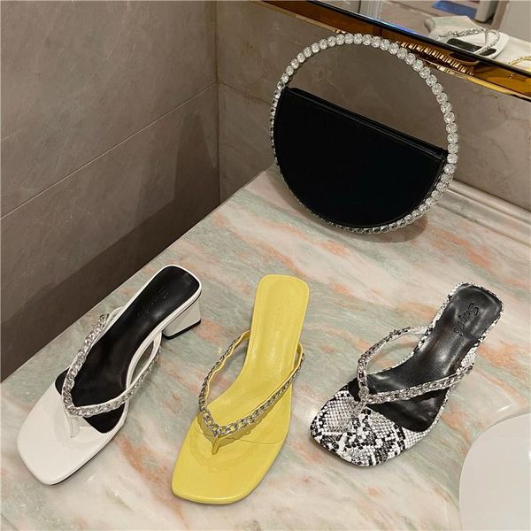 slippers casual shoes woman 2021 snakeskin rubber flip flops glitter slides square heel pantofle low luxury hawaiian jelly summe, Black
slippers casual shoes woman 2021 snakeskin rubber flip flops glitter slides square heel pantofle low luxury hawaiian jelly summe, Black