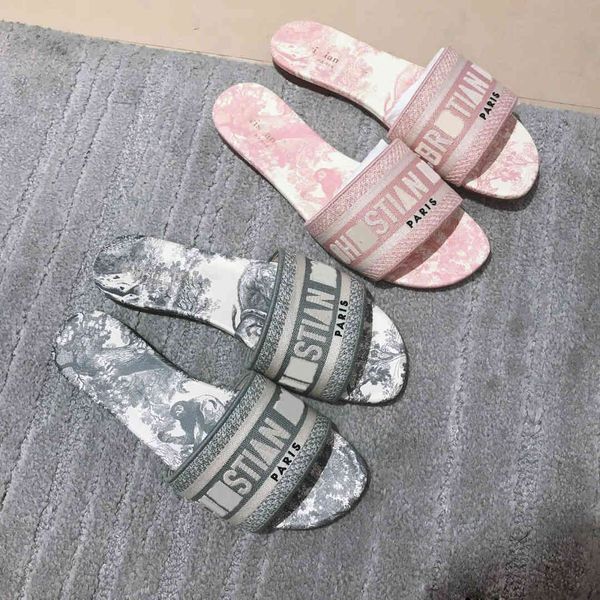 2021 new d family letter embroidered one line slippers, grey beach, flat bottomed cool slippers for ladies ysj, Black
2021 new d family letter embroidered one line slippers, grey beach, flat bottomed cool slippers for ladies ysj, Black