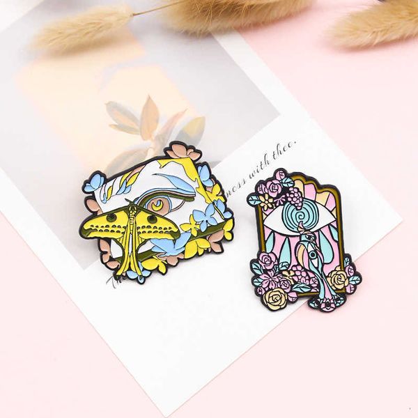 personality design gorgeous feathers like a shy bird with many eyes, butterfly eyes creative brooch, Gray
personality design gorgeous feathers like a shy bird with many eyes, butterfly eyes creative brooch, Gray